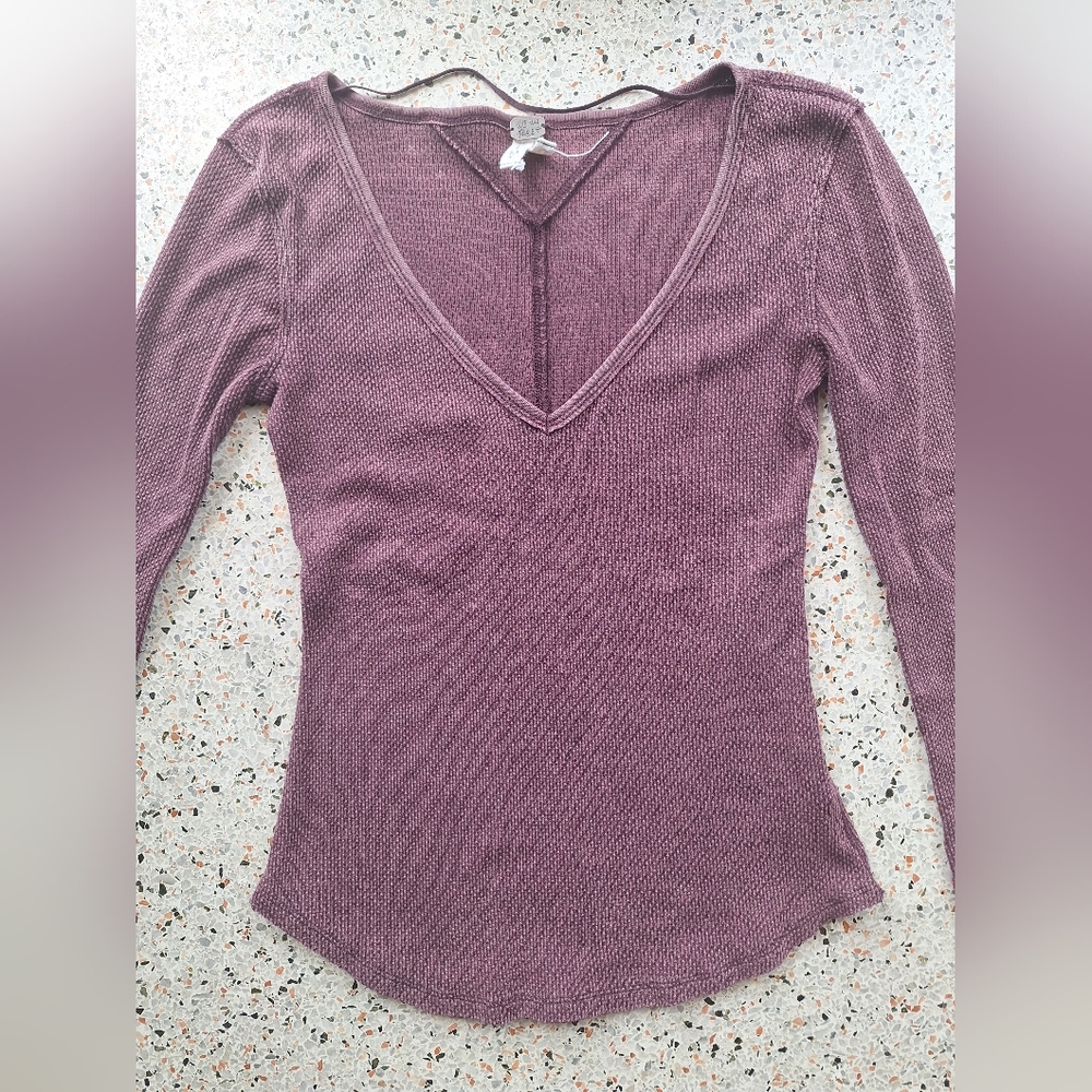 Free People Art School Thermal Longsleeve V-neck Top - Picture 5 of 11